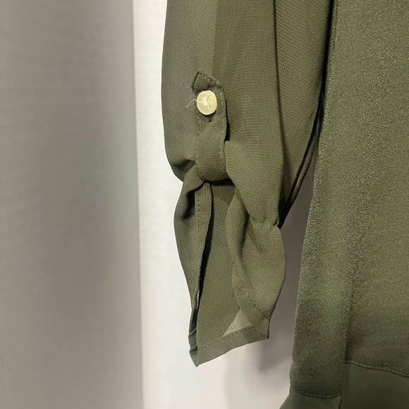 Express 3 Button Shear Blouse - Picture 3 of 9